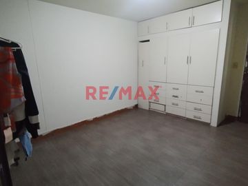 Se vende amplio y bien distribuido dúplex de 153 m² ubicado en el último piso (8vo piso, Torre A) del Condominio Plaza del Pacífico en San Miguel, una