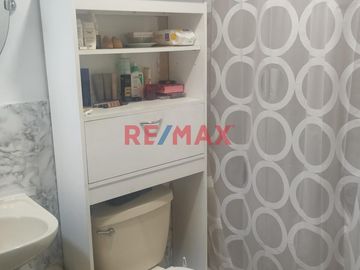 Se vende amplio y bien distribuido dúplex de 153 m² ubicado en el último piso (8vo piso, Torre A) del Condominio Plaza del Pacífico en San Miguel, una