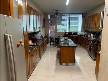APARTAMENTO P.H. AQUAMARE  L/B PUNTA PACIFICA 380 M2
