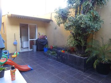 Departamento Tipo Casa en venta en Lanus Oeste