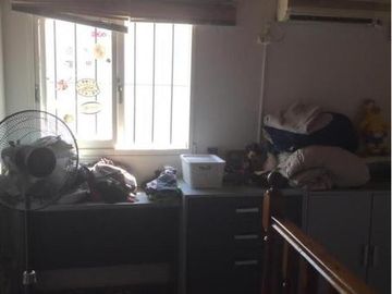 TRIPLEX 4 AMB. CON PATIO Y COCHERA