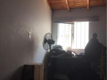TRIPLEX 4 AMB. CON PATIO Y COCHERA