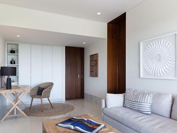 Condominio en edificio sustentable con vista al mar, campo de golf