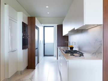 Condominio en edificio sustentable con vista al mar, campo de golf