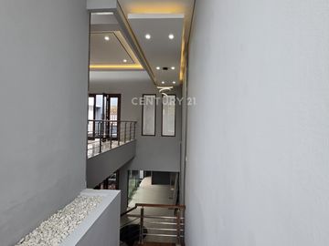Dijual Rumah Cantik Mewah Siap Huni Di Joglo Jakarta Barat