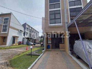 Rumah Baru Dalam Perumahan Besar Di Area Krukut, Harga 893 Juta