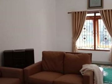 Rumah 4 lantai Pondok Hijau gegerkalong dekat setiabudi bandung