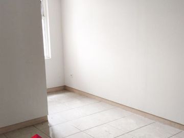 Disewa Apartemen Springlake 2BR Kosongan Murah