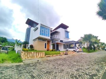 Rumah Villa Luas 357 dekat BNS kota Batu Malang