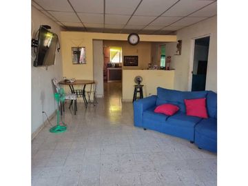 VENDO CASA EN LA CHORRERA BARRIO COLÓN VIA EL ROSARIO 6R