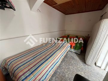 Hostal en Venta. 10D7B2E. Las Pimpinelas, Concón