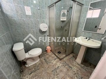 Hostal en Venta. 10D7B2E. Las Pimpinelas, Concón