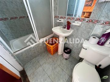 Hostal en Venta. 10D7B2E. Las Pimpinelas, Concón