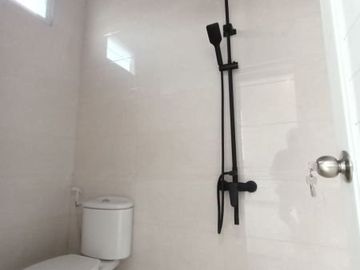Dijual Rumah Mewah dan Cantik di Tanah Baru, Depok