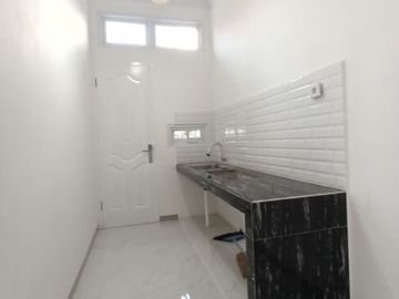 Dijual Rumah Mewah dan Cantik di Tanah Baru, Depok