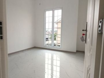 Dijual Rumah Mewah dan Cantik di Tanah Baru, Depok