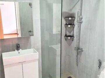 Disewakan Unit Bagus & Modern FX Sudirman 2BR Furnished APT-A2595