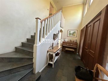 Casa en Venta en San Ramon / Colegio Juanita de Los Andes