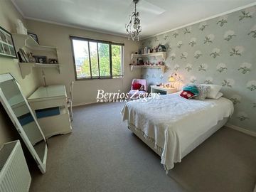 Casa en Venta en San Ramon / Colegio Juanita de Los Andes