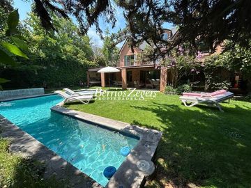 Casa en Venta en San Ramon / Colegio Juanita de Los Andes