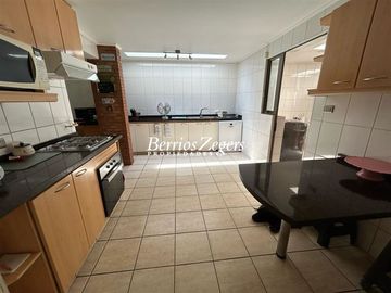 Casa en Venta en San Ramon / Colegio Juanita de Los Andes