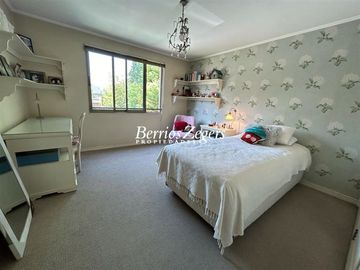 Casa en Venta en San Ramon / Colegio Juanita de Los Andes