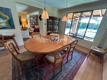 Casa en Venta en San Ramon / Colegio Juanita de Los Andes