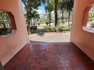 EN VENTA LOCAL COMERCIAL REAL DE MINAS, PLAZA MAYOR. Cod V23303