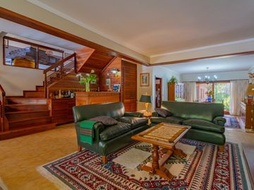 Venta increible casa de 5 ambientes mas departamento de 2 ambientes