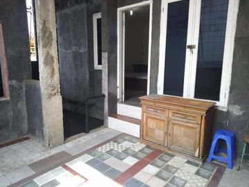Rumah Usaha Arcamanik dekat Terminal Antapani Bandung
