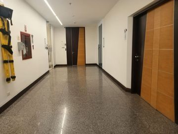 oficina en arriendo en santa ana occidental-usaquén. Cod A1105129