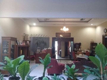 rumah di jati bening bekasi one gate lokasi strategis pinggir jalan Raya jalan ratna