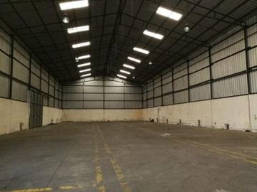 ARRIENDO BODEGA EN AMAGUAÑA, DENTRO DE CONJIUNTO INDUSTRIAL