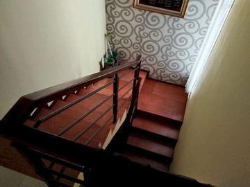 RUMAH SEJUK MEWAH DI KOMPLEK PELANGI ANTAPANI KOTA BANDUNG