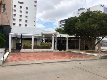 comercial (casa para comercio) en arriendo/venta en san vicente. Cod V108975