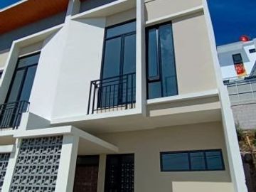 Dijual Rumah Daerah Soreang Dengan View Kota Bandung