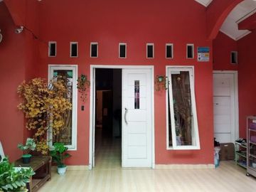 Rumah second dekat gerbang tol Kukusan Depok