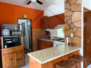 Casa Sola en Venta, Lomas de Cocoyoc, Morelos