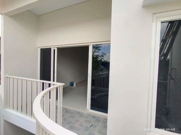 RUMAH MEWAH PROSES BANGUN DEKAT GARDU PLN JLN KALIURANG