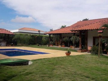 casa campestre en venta en cerritos. Cod V907