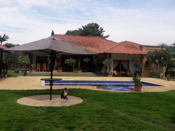 casa campestre en venta en cerritos. Cod V907