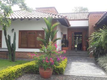 casa campestre en venta en cerritos. Cod V907