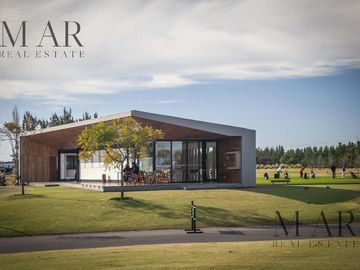 Lote en El Golf, Nordelta con salida a la laguna