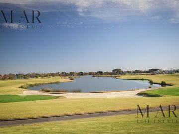 Lote en El Golf, Nordelta con salida a la laguna