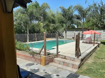 Excelente casa quinta en barrio sakura de 750 m2