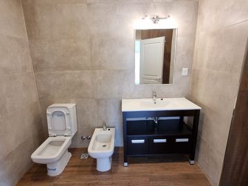 Casa con Departamento en venta en Lujan Centro
