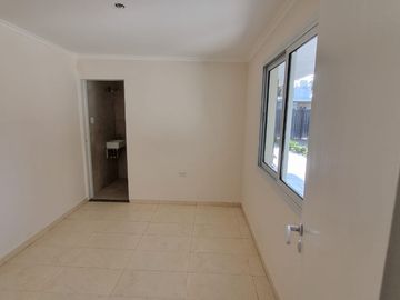 Casa con Departamento en venta en Lujan Centro
