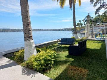 CASA  en venta en TEQUESQUITENGO