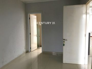 Rumah Modern 25 Lantai  Mezzanine Kebayoran Residence 8108