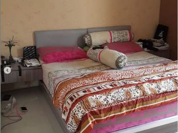 Rumah Royal Residence Cluster Harewood Wiyung Surabaya